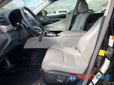 Zdjęcie 7 z 11 samochodu: 2017 LEXUS LS 460 BASE VIN:JTHCL5EF9H5028777 - miniatura