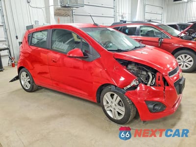 Czwarte zdjęcie samochodu z boku: 2015 CHEVROLET SPARK 1LT VIN:KL8CD6S96FC792753 - miniatura