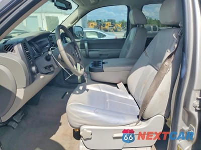 Zdjęcie 7 z 12 samochodu: 2007 GMC NEW SIERRA K1500 VIN:2GTEK13C371603440 - miniatura