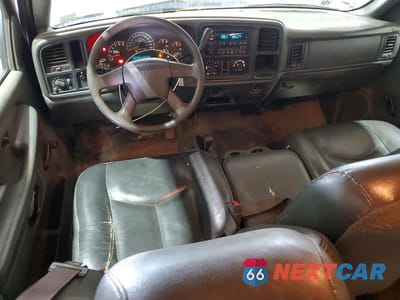 Zdjęcie 8 z 13 samochodu: 2007 GMC SIERRA K2500 HEAVY DUTY VIN:1GTHK23U97F135041 - miniatura