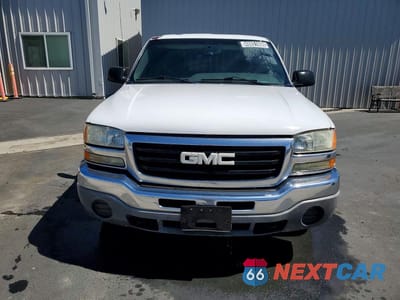 Piąte zdjęcie samochodu w środku: 2005 GMC NEW SIERRA C1500 VIN:2GTEC19TX51311494 - miniatura