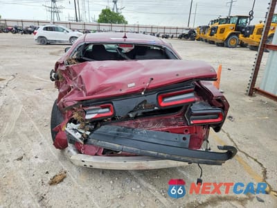 Zdjęcie 6 z 13 samochodu: 2021 DODGE CHALLENGER SXT VIN:2C3CDZAG8MH560825 - miniatura