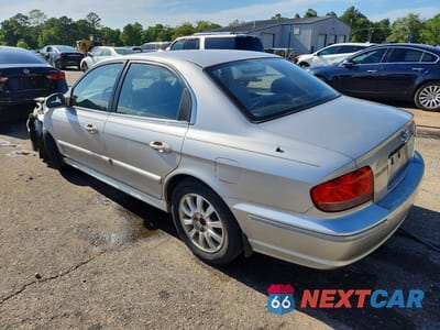 Drugie zdjęcie samochodu z przodu: 2005 HYUNDAI SONATA GLS VIN:KMHWF35HX5A106297 - miniatura