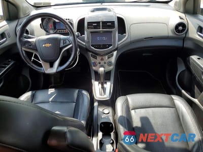 Zdjęcie 8 z 12 samochodu: 2015 CHEVROLET SONIC LTZ VIN:1G1JE6SB2F4180826 - miniatura