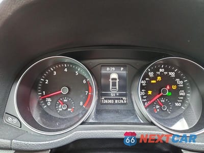 Zdjęcie 9 z 12 samochodu: 2017 VOLKSWAGEN PASSAT SE VIN:1VWBT7A3XHC078813 - miniatura