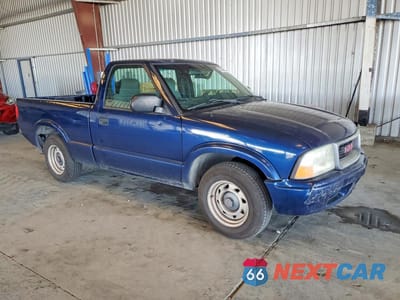 Czwarte zdjęcie samochodu z boku: 2002 GMC SONOMA VIN:1GTCS145828186152 - miniatura