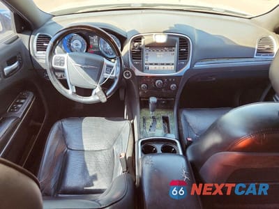 Zdjęcie 8 z 11 samochodu: 2011 CHRYSLER 300C VIN:2C3CA6CT4BH524600 - miniatura