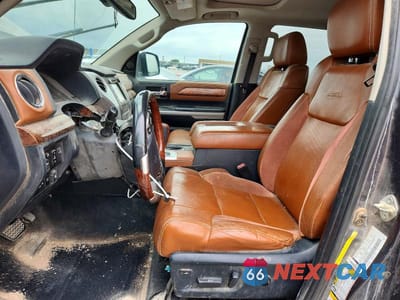 Zdjęcie 7 z 12 samochodu: 2018 TOYOTA TUNDRA 1794 EDITION VIN:5TFAW5F12JX730839 - miniatura