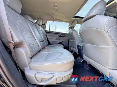 Zdjęcie 6 z 10 samochodu: 2022 TOYOTA HIGHLANDER XLE VIN:5TDGZRBH5NS585173 - miniatura