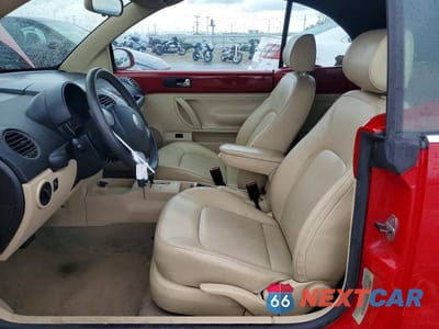 Zdjęcie 7 z 12 samochodu: 2008 VOLKSWAGEN NEW BEETLE VIN:3VWRF31Y08M400058 - miniatura