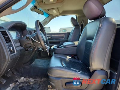 Zdjęcie 7 z 11 samochodu: 2013 RAM 1500 ST VIN:3C6JR6DG8DG515115 - miniatura