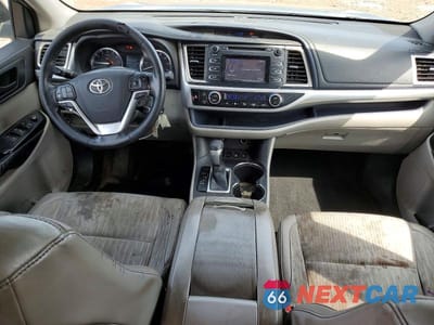 Zdjęcie 8 z 12 samochodu: 2015 TOYOTA HIGHLANDER LE PLUS VIN:5TDBKRFH9FS157195 - miniatura