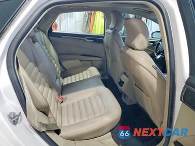 Zdjęcie 10 z 11 samochodu: 2019 FORD FUSION SEL VIN:3FA6P0MU0KR212781 - miniatura