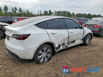 Trzecie zdjęcie samochodu z tyłu: 2021 TESLA MODEL Y VIN:5YJYGAEE3MF191025 - miniatura