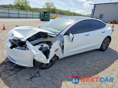 2025 TESLA MODEL 3 5YJ3E1EA8SF064622 - główne zdjęcie licytacji z USA - miniatura
