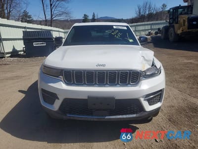 Piąte zdjęcie samochodu w środku: 2025 JEEP GRAND CHEROKEE LAREDO VIN:1C4RJHAG6SC311495 - miniatura