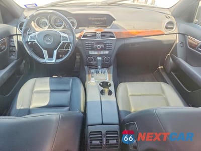 Zdjęcie 8 z 12 samochodu: 2014 MERCEDES-BENZ C-CLASS C250 RWD VIN:WDDGF4HB3EA955747 - miniatura