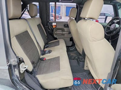 Zdjęcie 10 z 12 samochodu: 2008 JEEP WRANGLER UNLIMITED X VIN:1J4GA391X8L616768 - miniatura
