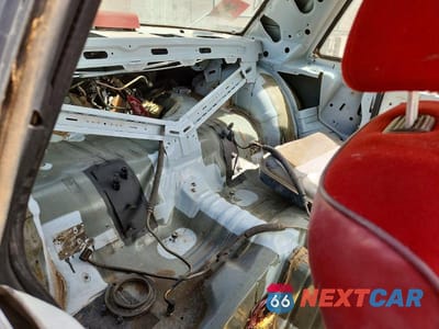 Zdjęcie 10 z 13 samochodu: 1991 FORD MUSTANG LX VIN:1FACP40MXMF156610 - miniatura
