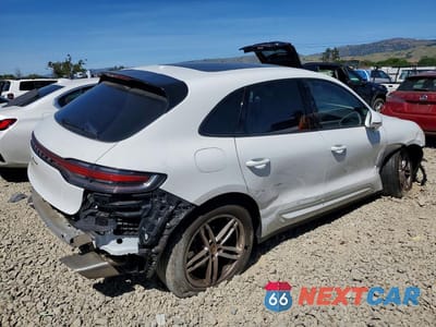 Trzecie zdjęcie samochodu z tyłu: 2023 PORSCHE MACAN BASE VIN:WP1AA2A51PLB21053 - miniatura