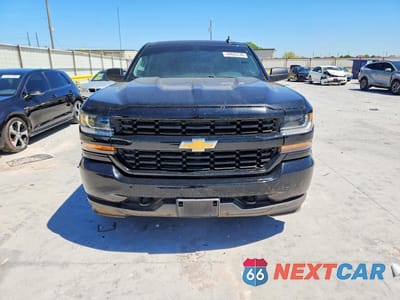 Piąte zdjęcie samochodu w środku: 2018 CHEVROLET SILVERADO C1500 CUSTOM VIN:3GCPCPEHXJG277880 - miniatura