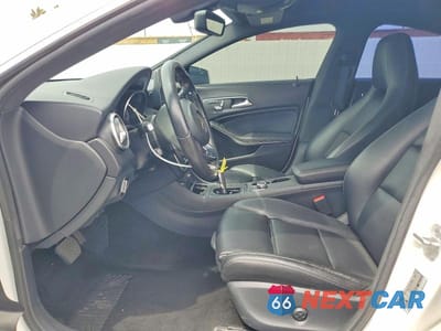 Zdjęcie 7 z 11 samochodu: 2017 MERCEDES-BENZ CLA 250 VIN:WDDSJ4EB4HN472598 - miniatura