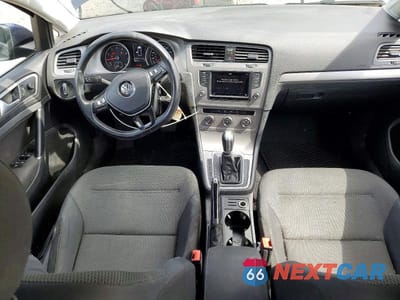 Zdjęcie 8 z 12 samochodu: 2017 VOLKSWAGEN GOLF SPORTWAGEN S VIN:3VWC17AU8HM501843 - miniatura