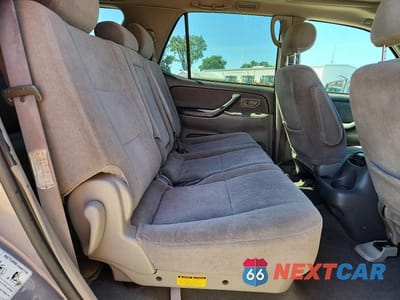 Zdjęcie 10 z 12 samochodu: 2001 TOYOTA SEQUOIA SR5 VIN:5TDBT44A91S025729 - miniatura