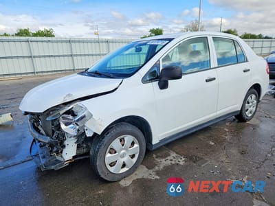 2009 NISSAN VERSA 1.6 BASE 3N1CC11E39L472765 - główne zdjęcie licytacji z USA - miniatura