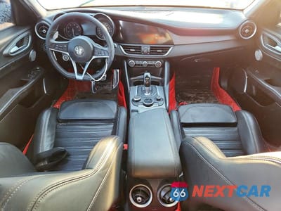 Zdjęcie 8 z 12 samochodu: 2018 ALFA ROMEO GIULIA VIN:ZARFAEENXJ7580056 - miniatura