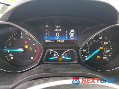 Zdjęcie 9 z 13 samochodu: 2018 FORD ESCAPE SE VIN:1FMCU9GD3JUB75203 - miniatura