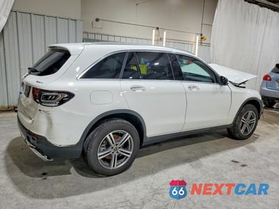 Trzecie zdjęcie samochodu z tyłu: 2021 MERCEDES-BENZ GLC 300 4MATIC VIN:W1N0G8EB5MV316256 - miniatura