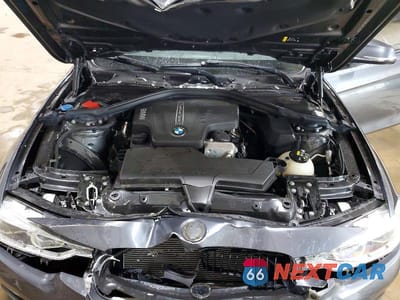 Zdjęcie 11 z 12 samochodu: 2018 BMW 320 XI VIN:WBA8A3C55JA495328 - miniatura