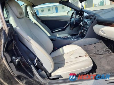 Zdjęcie 10 z 12 samochodu: 2006 MERCEDES-BENZ SLK 280 VIN:WDBWK54F06F115122 - miniatura