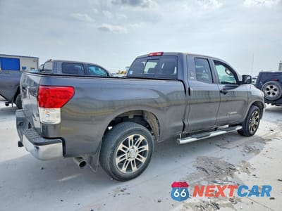 Trzecie zdjęcie samochodu z tyłu: 2013 TOYOTA TUNDRA GRADE VIN:5TFRM5F16DX061682 - miniatura