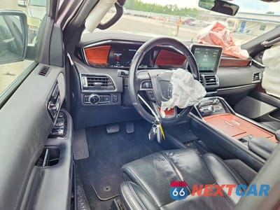 Zdjęcie 8 z 13 samochodu: 2020 LINCOLN NAVIGATOR L RESERVE VIN:5LMJJ3LT5LEL21993 - miniatura