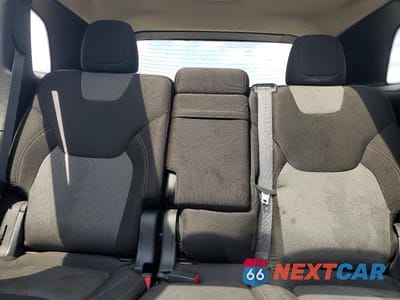 Zdjęcie 10 z 12 samochodu: 2014 JEEP CHEROKEE LATITUDE VIN:1C4PJMCB0EW203619 - miniatura