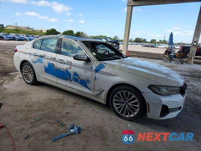 Czwarte zdjęcie samochodu z boku: 2022 BMW 530 I VIN:WBA53BH09NWX45571 - miniatura
