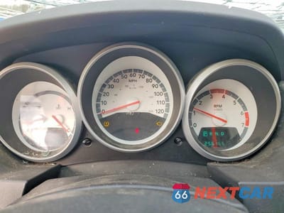 Zdjęcie 9 z 13 samochodu: 2010 DODGE GRAND CARAVAN SE VIN:2D4RN4DE2AR160946 - miniatura