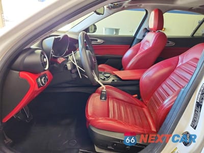 Zdjęcie 7 z 11 samochodu: 2017 ALFA ROMEO GIULIA TI VIN:ZARFAECN9H7537907 - miniatura