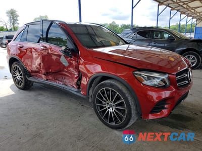 Czwarte zdjęcie samochodu z boku: 2019 MERCEDES-BENZ GLC 300 VIN:WDC0G4JB7KV171413 - miniatura