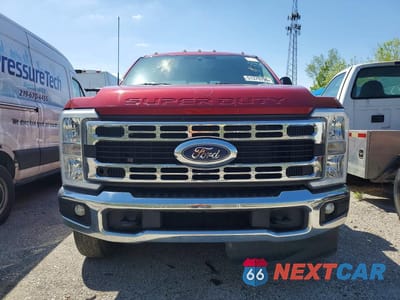 Piąte zdjęcie samochodu w środku: 2024 FORD F350 SUPER DUTY VIN:1FT8W3DT3REE23825 - miniatura