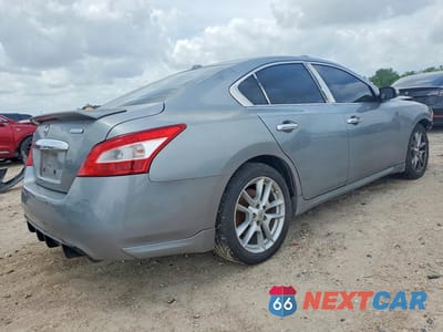 Trzecie zdjęcie samochodu z tyłu: 2009 NISSAN MAXIMA 3.5 S VIN:1N4AA51E29C814032 - miniatura