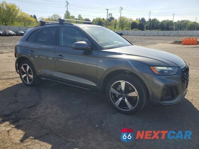 Czwarte zdjęcie samochodu z boku: 2022 AUDI Q5 PREMIUM PLUS 45 VIN:WA1EAAFY5N2067687 - miniatura