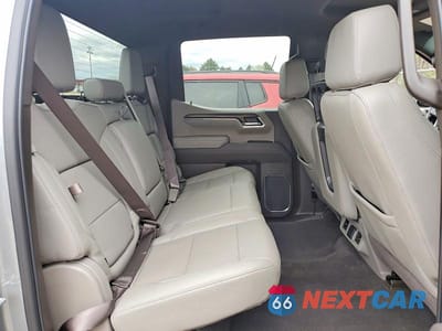 Zdjęcie 10 z 13 samochodu: 2025 GMC SIERRA K1500 SLT VIN:3GTUUDED5SG250888 - miniatura