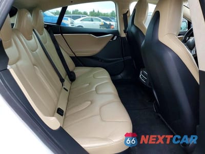 Zdjęcie 10 z 12 samochodu: 2015 TESLA MODEL S VIN:5YJSA1H18FF096706 - miniatura