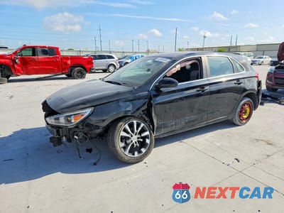 2018 HYUNDAI ELANTRA GT BASE KMHH35LE2JU070703 - główne zdjęcie licytacji z USA - miniatura