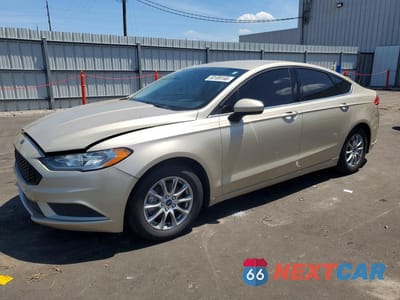 2017 FORD FUSION S 3FA6P0G78HR122969 - główne zdjęcie licytacji z USA - miniatura