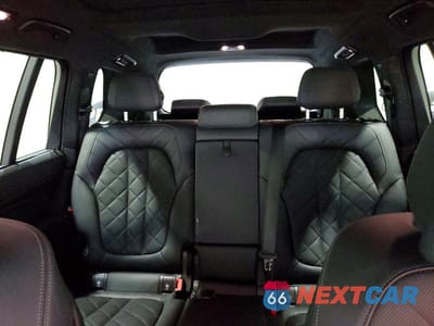 Zdjęcie 10 z 14 samochodu: 2024 BMW X7 XDRIVE40I VIN:5UX23EM04R9S40456 - miniatura