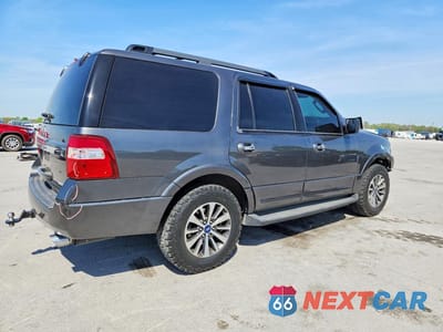 Trzecie zdjęcie samochodu z tyłu: 2016 FORD EXPEDITION XLT VIN:1FMJU1HT7GEF38930 - miniatura